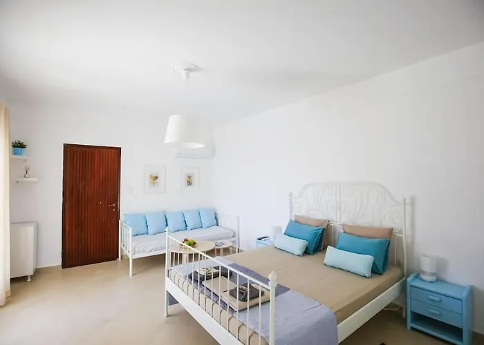 The Cozy Nest:) Holiday home Batsi (Andros)